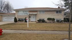 Pre-foreclosure in  WELTER DR Wood Dale, IL 60191