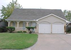 Pre-foreclosure in  NW 65TH ST Lawton, OK 73505