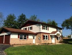 Pre-foreclosure in  READING CREST AVE Reading, PA 19605