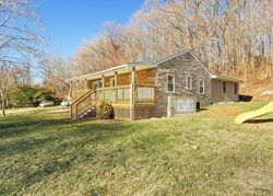 Pre-foreclosure Listing in SPRING HOLLOW RD TROUTVILLE, VA 24175