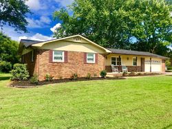 Pre-foreclosure in  CATHY RD Knoxville, TN 37938