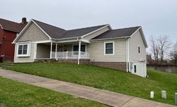 Pre-foreclosure in  MAPLE ST Uniontown, PA 15401