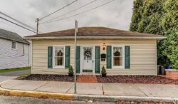 Pre-foreclosure Listing in N 5TH ST MC SHERRYSTOWN, PA 17344