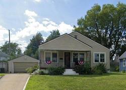 Pre-foreclosure in  S 10TH ST Pekin, IL 61554