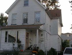 Pre-foreclosure in  SIMONSON AVE Staten Island, NY 10303