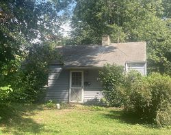 Pre-foreclosure in  RUSTY WIL DR Belleville, IL 62220