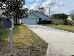 Pre-foreclosure in  ROSA AVE Oviedo, FL 32765