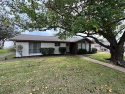 Pre-foreclosure in  BROWN TRL Hurst, TX 76054