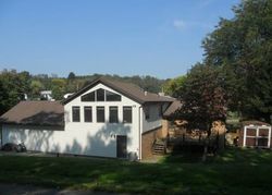 Pre-foreclosure in  REX LAKE DR Akron, OH 44319