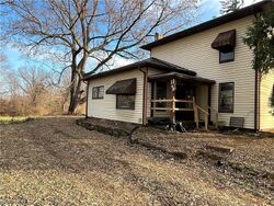 Pre-foreclosure in  SOUTH AVE Tallmadge, OH 44278