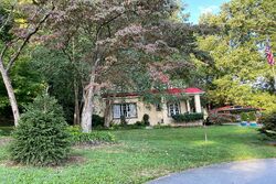 Pre-foreclosure in  DAYTONA PL Elizabethton, TN 37643