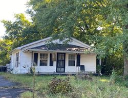 Pre-foreclosure Listing in UPPER BROAD ST NEWPORT, TN 37821