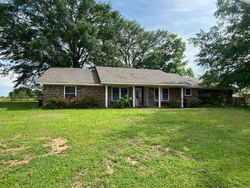 Pre-foreclosure in  ROLLING HILLS DR De Kalb, TX 75559