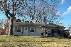 Pre-foreclosure in  KEVIN DR Dayton, OH 45432