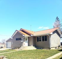 Pre-foreclosure in  7TH ST NW Minot, ND 58703