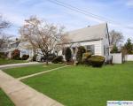Pre-foreclosure in  MADISON AVE Oceanside, NY 11572