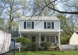 Pre-foreclosure in  PALMER LN Trenton, NJ 08618