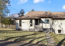Pre-foreclosure in  VEAZY ST Caldwell, NJ 07006