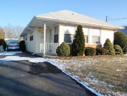 Pre-foreclosure in  PALISADES DR Toms River, NJ 08753