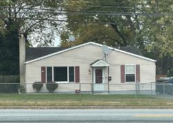 Pre-foreclosure in  MOORES LN New Castle, DE 19720