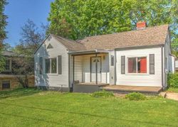 Pre-foreclosure in  EMERALD AVE NE Grand Rapids, MI 49503