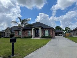Pre-foreclosure in  D OLIVIER ST Belle Chasse, LA 70037