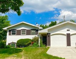 Pre-foreclosure in  AVONDALE LN Lombard, IL 60148