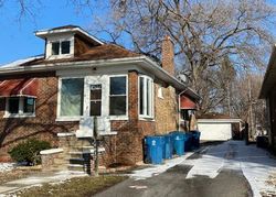 Pre-foreclosure in  TURNER AVE Midlothian, IL 60445