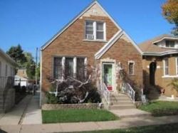 Pre-foreclosure in  EUCLID AVE Berwyn, IL 60402