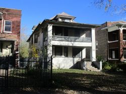 Pre-foreclosure in  W FERDINAND ST Chicago, IL 60644