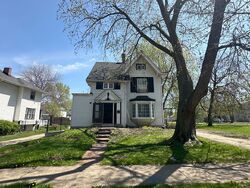 Pre-foreclosure in  S 8TH AVE Maywood, IL 60153