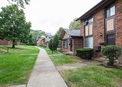 Pre-foreclosure in  KIRKLAND LN Villa Park, IL 60181