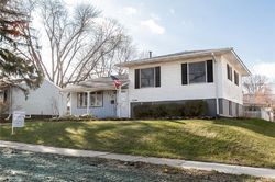 Pre-foreclosure in  W POST RD NW Cedar Rapids, IA 52405