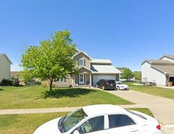 Pre-foreclosure in  SUNSHINE CIR Johnston, IA 50131