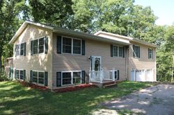 Pre-foreclosure in  LUPINE TRL Bloomfield, IA 52537