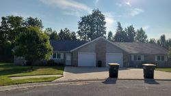 Pre-foreclosure in  KATARINA CT Kendallville, IN 46755