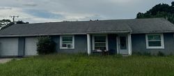 Pre-foreclosure in  W COLUMBIA ST Lake Alfred, FL 33850