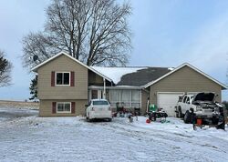Pre-foreclosure in  E 2380TH RD Marseilles, IL 61341