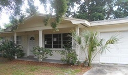 Pre-foreclosure in  HAWTHORNE RD Winter Haven, FL 33884