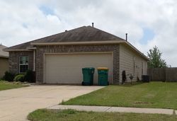 Pre-foreclosure in  APACHE FIELD LN La Marque, TX 77568