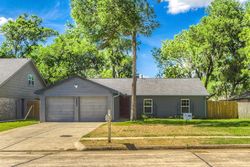 Pre-foreclosure in  ABERCREEK AVE Friendswood, TX 77546