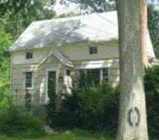 Pre-foreclosure in  HOLLOW TREE RD Norwalk, CT 06854