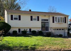 Pre-foreclosure in  EASTWOOD RD Bridgeport, CT 06606