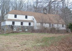 Pre-foreclosure Listing in TOWER HILL RD CLINTON, CT 06413