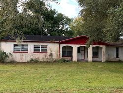 Pre-foreclosure in  SE 107TH PL Belleview, FL 34420