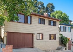 Pre-foreclosure in  PACIFIC VIEW DR Los Angeles, CA 90068