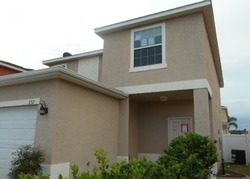 Pre-foreclosure in  NE 48TH LOOP Oxford, FL 34484