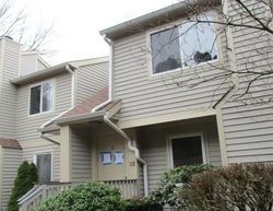 Pre-foreclosure in  MALLANE LN E Naugatuck, CT 06770