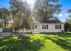 Pre-foreclosure in  WOODLAND RD Bayville, NJ 08721