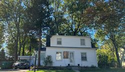 Pre-foreclosure in  BROWN ST Garden City, MI 48135